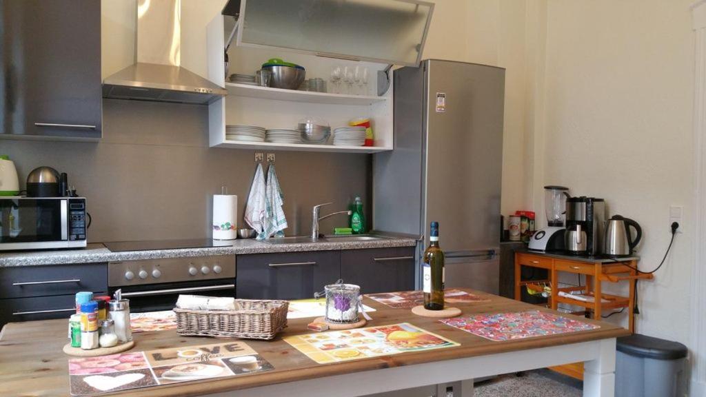 Top Lage! Appartement Im Herzen Von Einbeck! 3 Schlafzimmer, Garten! Exterior foto